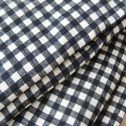 ผ้า cotton canvas ไทย สก๊อตดำ ขนาด 1/4 เมตร (50*55 ซม.)