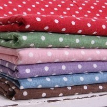 ผ้า cotton linen ลายจุด 4 mm. ขนาด 1/9 m. (33 x 45 ซม.) ของจีน - เหลือแต่สีเขียว