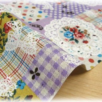 ผ้า cotton linen ญี่ปุ่น ลาย patchwork ดอกพื้นม่วง ขนาด 1/4 m. (50*55 ซม.)