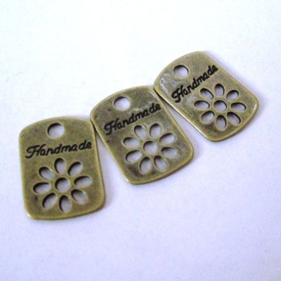 ป้ายเหล็ก ขนาด 1.8 x 1.3 cm.อันละ