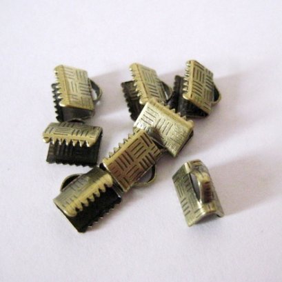 ตัวหนีบเทปผ้า ทำสำหรับทำห่วงกุญแจ ขนาด 0.8 cm. 5 ชิ้น/แพ็ค