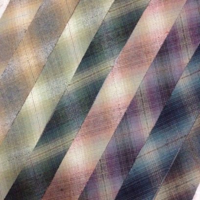 ผ้ากุ๊นสำเร็จรูป (ผ้า Country) หน้ากว้าง 4 cm. หลาละ (เลือกสีด้านในนะคะ)