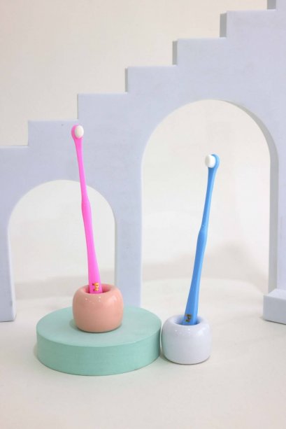 Manmou Ptnano toothbrush for baby (Size:SS) แปรงสีฟันแมนเมา สำหรับเด็กเล็ก (อายุ  0-2 ปี) จากประเทศญี่ปุ่น
