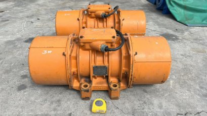 มอเตอร์สั่นเขย่า(Vibrating)  ITALVIBRAS ITALY  ขนาด 3 HP 1000 RPM 380V สภาพสวย