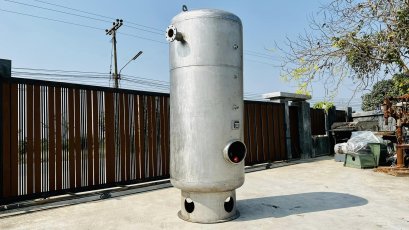 ถังพักลมแบบสเตนเลส(AIRTANK) ขนาด 2000 Litr / หนา 8 mm / Stainless 304 สภาพสวยพร้อมใช้งาน