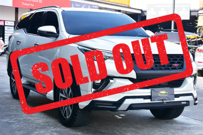 TOYOTA FORTUNER V 2.4 AT 2019