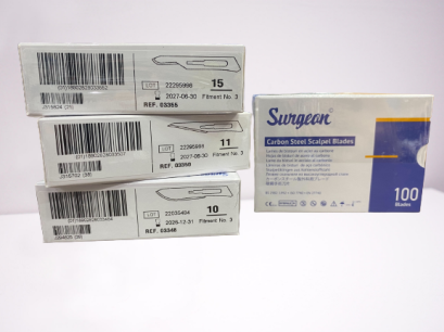 ใบมีดผ่าตัดคาร์บอนสตีล ยี่ห้อ SURGEON