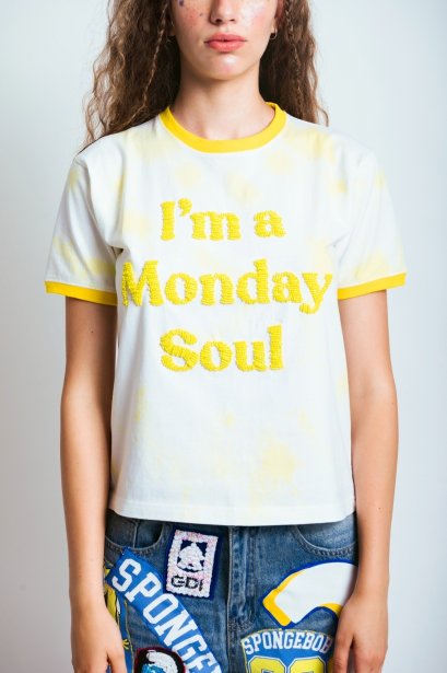 monday white tee-small size