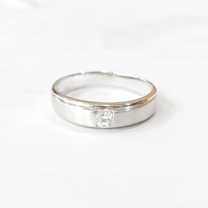 Ring 9K  White gold with Round Diamond