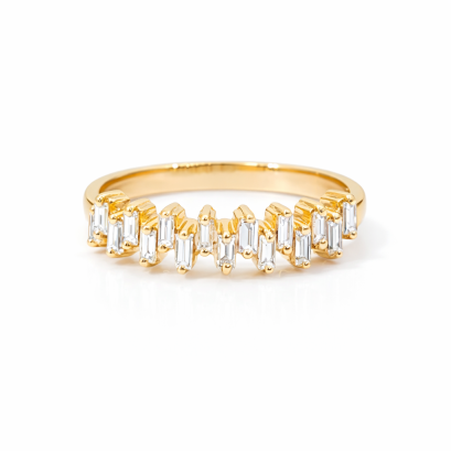 Ring 18K  yellow gold with Baguette  Diamond