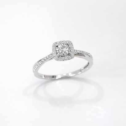 Ring 18K  White gold with Round Diamond