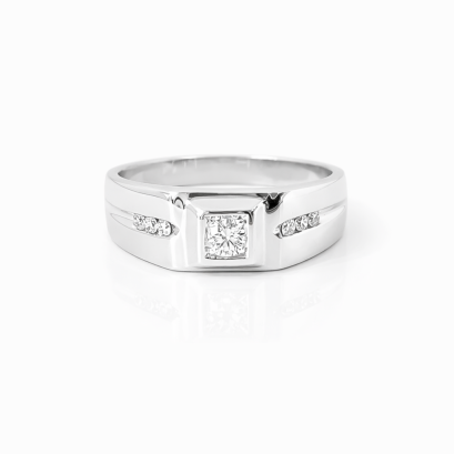 Ring 18K  White gold with Round Diamond