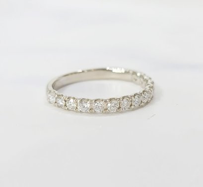 Ring 9K  White gold with Round Diamond