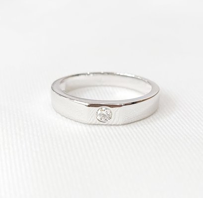 Ring 9K  White gold with Round Diamond