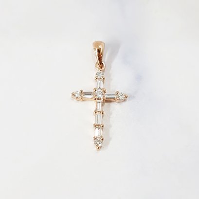 Pendants 18K  Rose gold with Round Diamond
