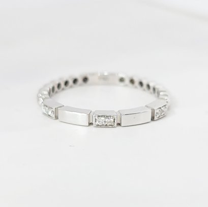 Ring 18K  White gold with Round Diamond