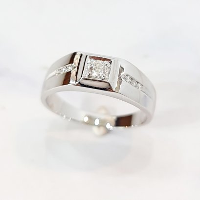 Ring 18K  White gold with Round Diamond