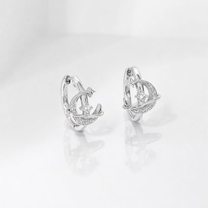 Earring 18K white gold with round diamond
