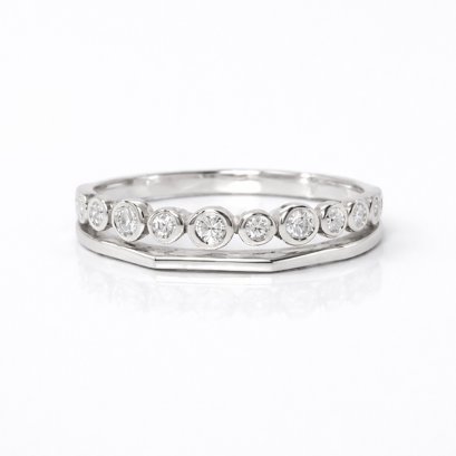 Ring 18K  White gold with Round Diamond