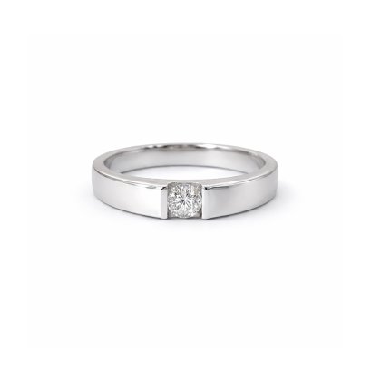 Ring 18K  White gold with Round Diamond