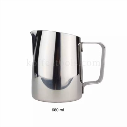 เหยือกสแตนเลสตีฟองนมหัวตัดเฉียง 680 ml