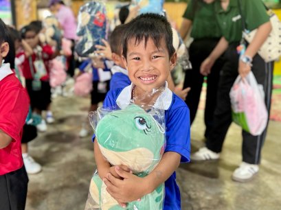 ภาพแห่งความสุขเมื่อ สวนเดอลอง ต้อนรับน้องๆ ศูนย์พัฒนาเด็กเล็กเทศบาลตำบลนาโหนด เติมเต็มจินตนาการพร้อมของขวัญสุดพิเศษ