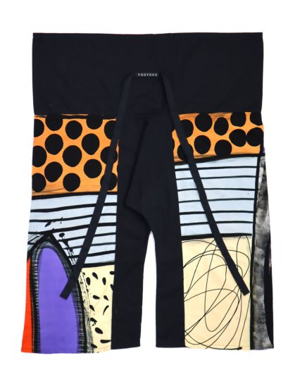 กางเกงเลหลากสี : ลายกราฟฟิกหลากสีสันกับจุดสีดำบนพื้นสีส้ม