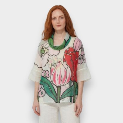 เสื้อผู้หญิงคอเต่า - สีขาว : ลายทุ่งทิวลิปสีชมพู