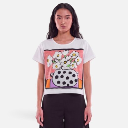Woman Crop Blouse - White : Joyful Blooms in Polka Vase