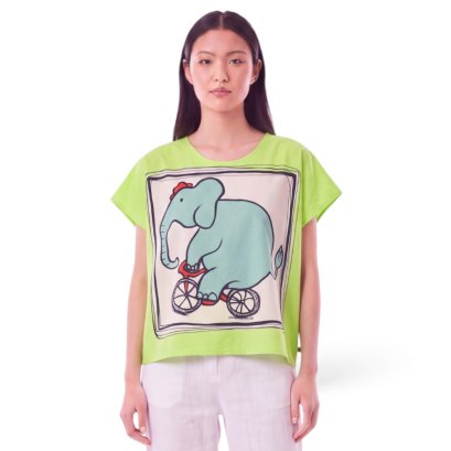 เสื้อปอนโชผู้หญิง - สีเขียว : ลายช้างน้อยปั่นจักรยานบนผืนเขียว