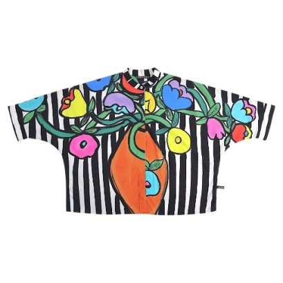 เสื้อเชิ้ตผู้หญิงปกคอจีนปีกค้างคาว - สีดำ : ลายดอกไม้หลากสีในแดนลายเส้น