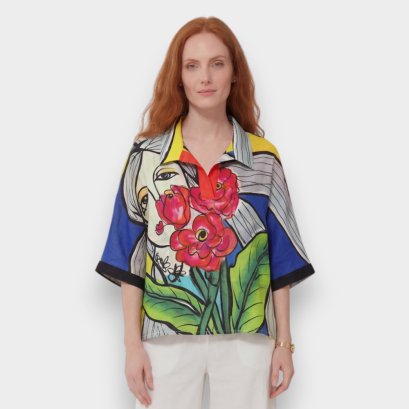 เสื้อปีกค้างคาวผู้หญิง - หลากสี : ลายหญิงสาวในลายเส้นกับดอกทิวลิปบนพื้นหลากสี