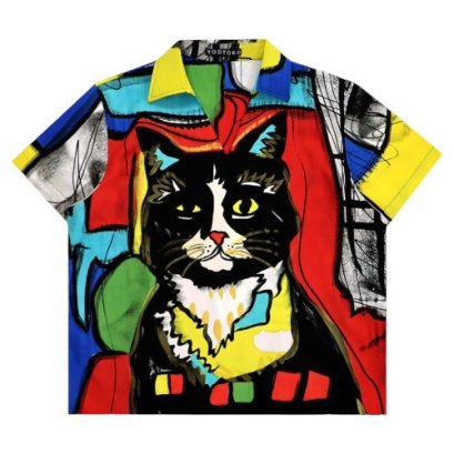 Woman Blouse - Multicolor : Abstract with a lucky cat
