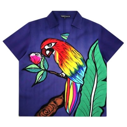 Woman Blouse - Purple : Beautiful parrot perched on a branch