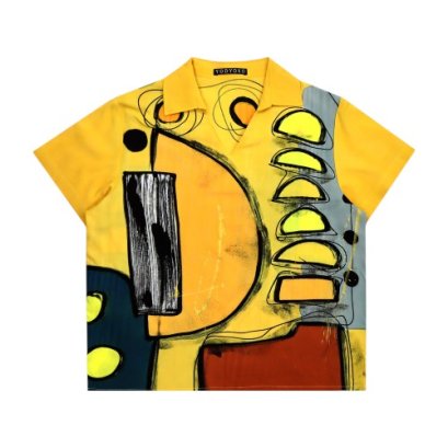 เสื้อผู้หญิงคอปก - สีเหลือง : ลายพลังกลกราฟิกบนพื้นเหลืองสด