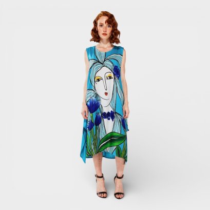 เดรสสีฟ้า : ลายผู้หญิงกับดอกไม้สีน้ำเงิน