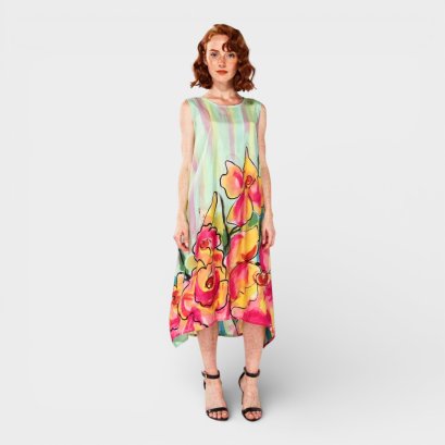 เดรสผู้หญิง-สีเขียว : ลายดอกกุหลาบฟลอริบันดาบานด้วยกลีบดอกที่สดใสในเฉดสีเหลืองและส้ม