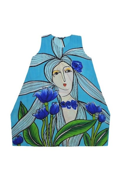 เดรสสีฟ้า : ลายผู้หญิงกับดอกไม้สีน้ำเงิน