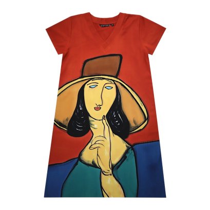Woman Dress - Brown : The Enigmatic Lady in a Hat