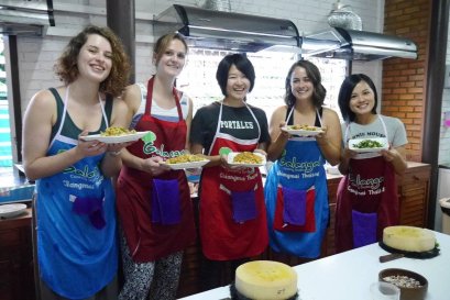 โรงเรียนสอนทำอาหารไทย Galangal Cooking Studio (ครึ่งวันตอนเช้า)