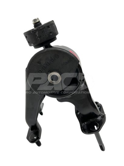 INSULATOR, ENGINE MOUNTING, RR