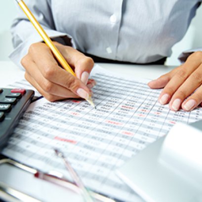 บริการด้านบัญชี และภาษีอากร