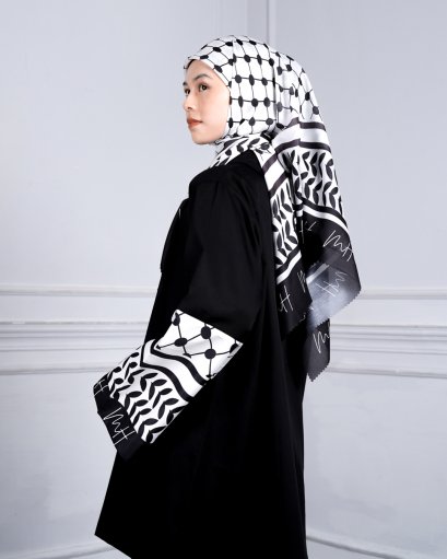 Keffiyeh Print Scraf