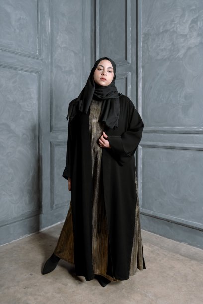 Fathiya Jetblack Outer