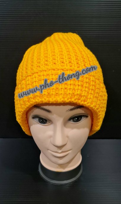หมวกถัก(งานถักมือ) สีเหลือง