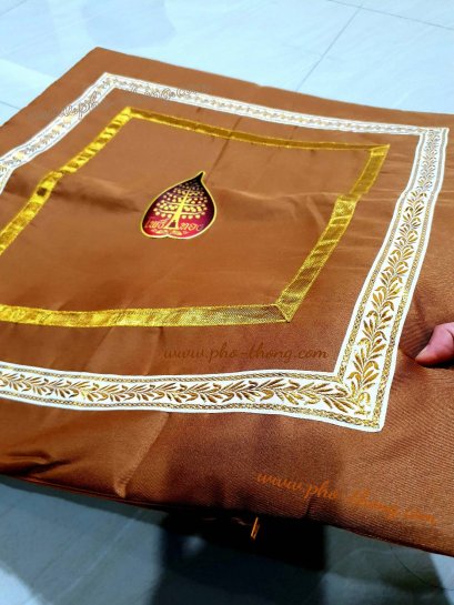 อาสนะแถบทอง-สีกรัก(วัดป่า)