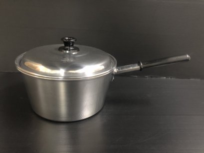 หม้อด้าม ตราจระเข้ ขนาด 20 ซม.