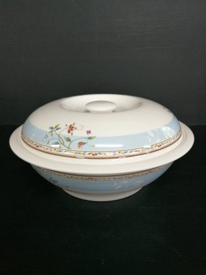 โถข้าวพร้อมฝา 10 นิ้ว