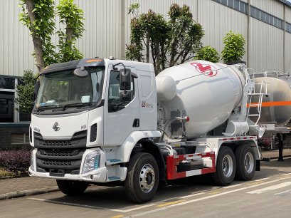 รถโม่ปูน 6 คิว