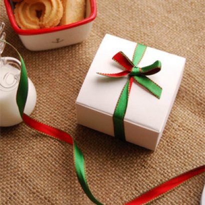 ริบบิ้นเขียว-แดง 1 ม้วน